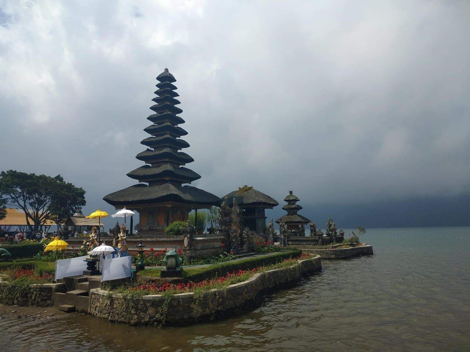 Ulun Danu Beratan temple beside Lake Beratan in Bali
